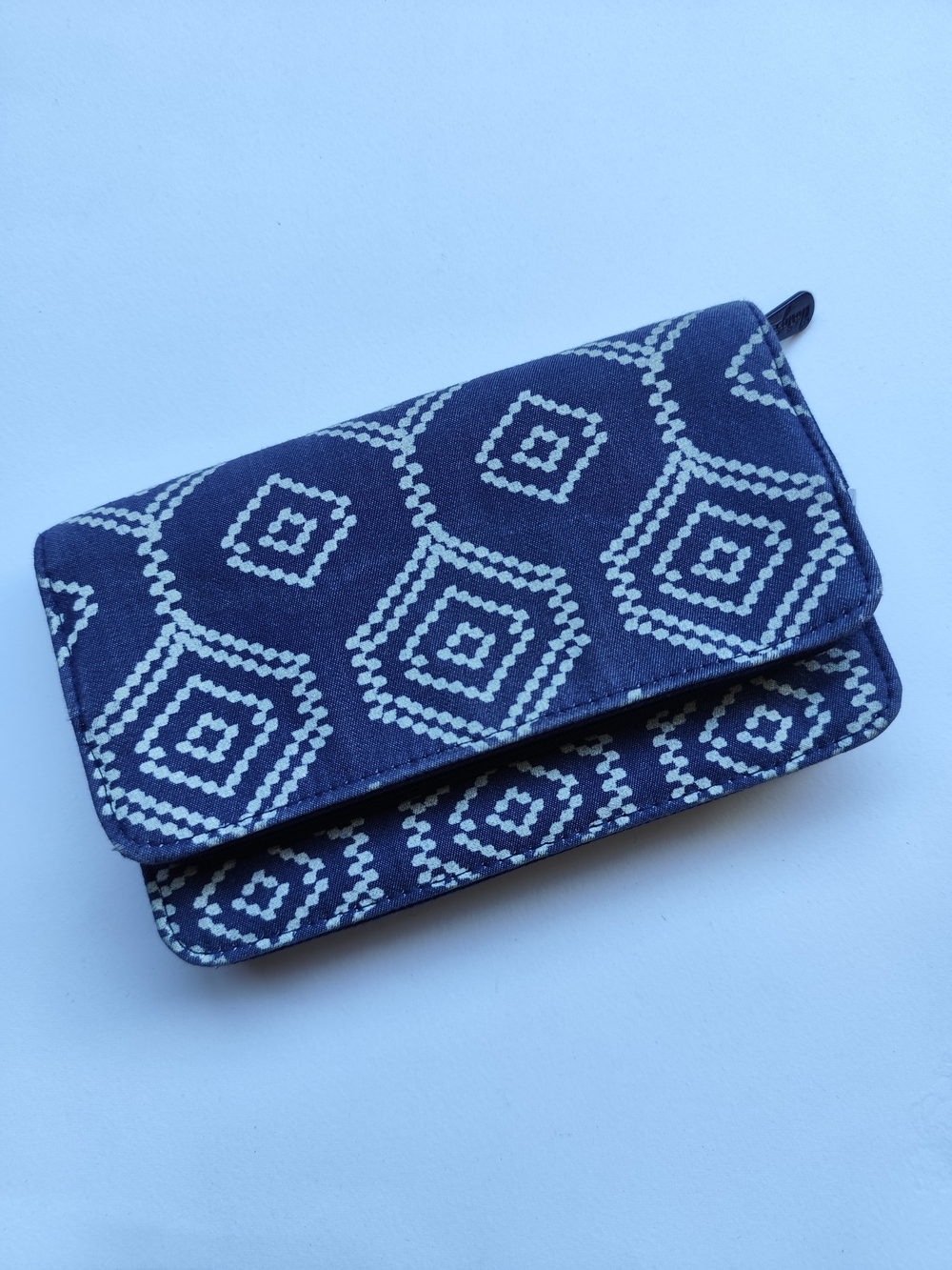 4/$50⭐️Thirty-One Gifts Perfect Cents Wallet, Dotty Hexagon